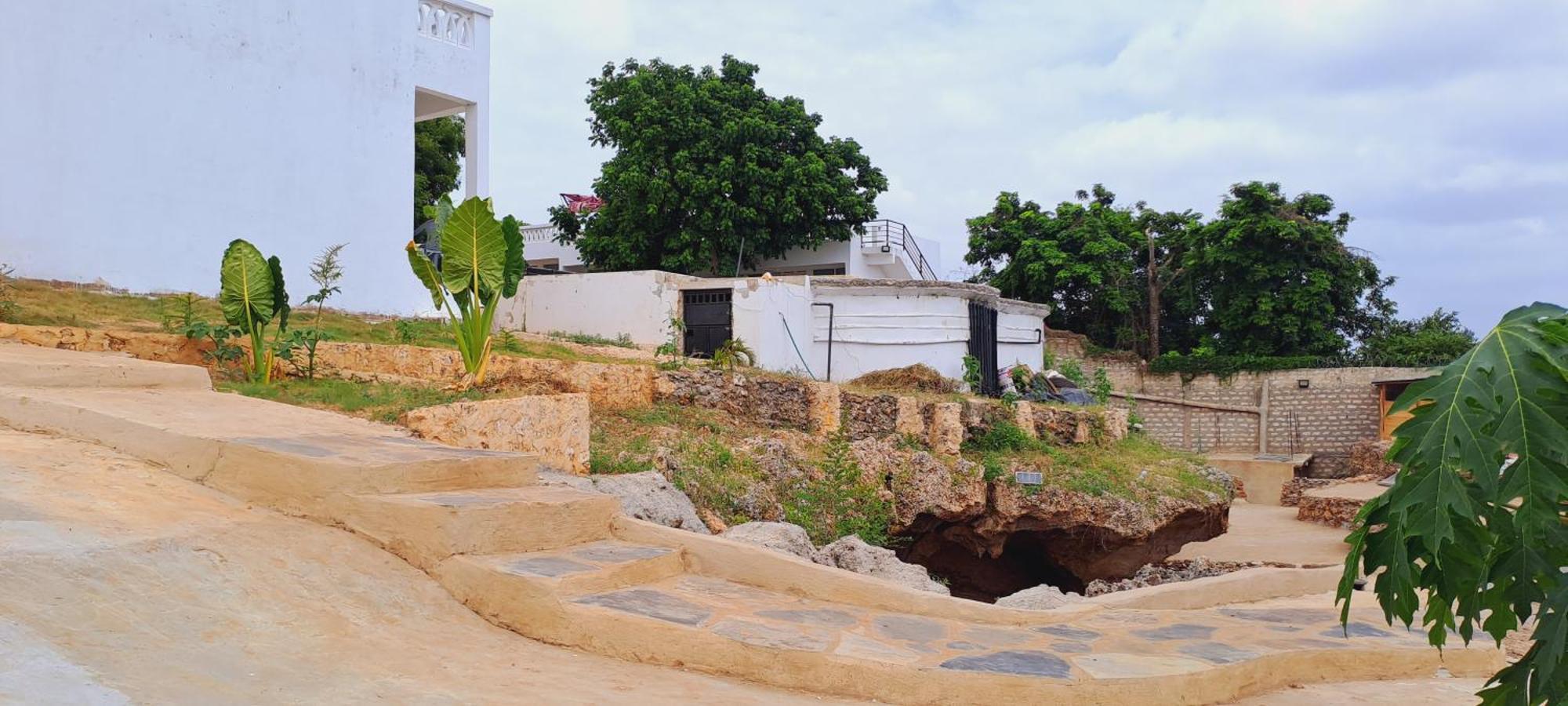 Cave Diani Holiday Apartments Diani Beach Exterior foto